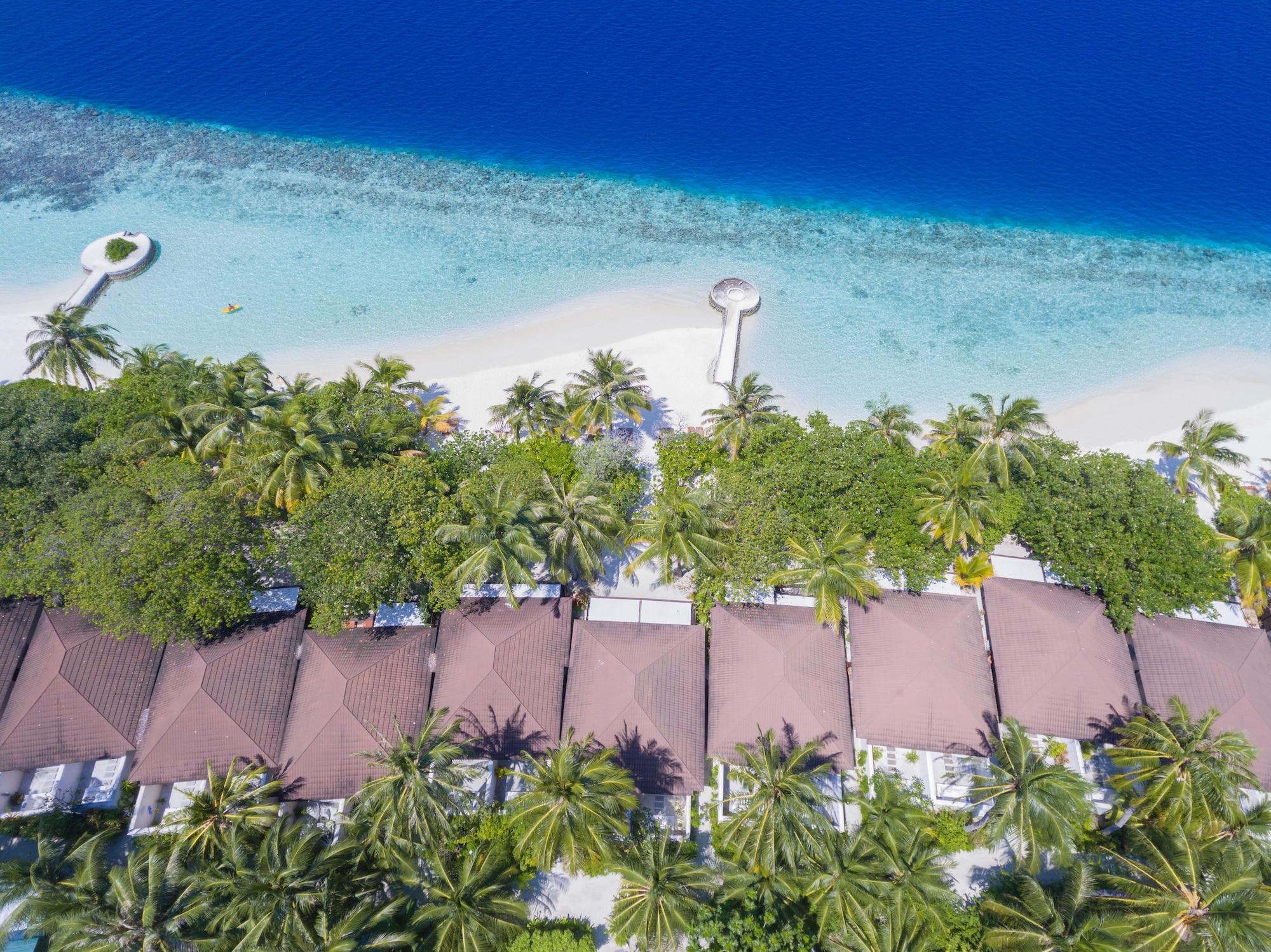 Lily Beach Resort And Spa Huvahendhoo Island Exterior photo